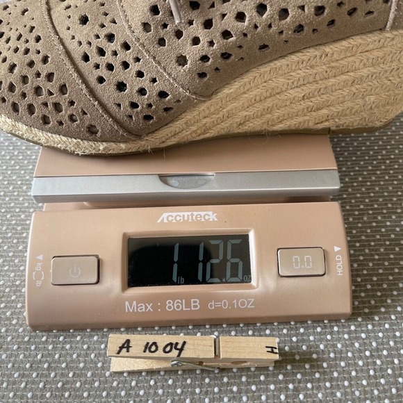 Toms Shoes Womens 9.5 Desert Taupe Laser Cut Suede Espadrille Ankle Booties - Picture 13 of 13